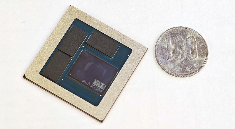 3DRAMとCPUを封止したSnapdragon X2 Elite ExtremeのMoP（記事2より）